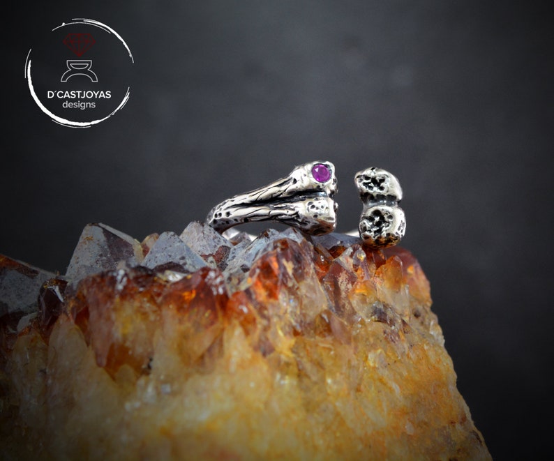 Anello in argento massiccio con osso, anello vichingo immagine 9