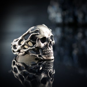 Silver skull ring for woman or men, Skull ring with coral branches