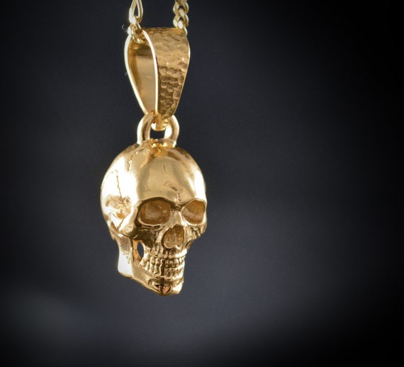 10k gold skull pendant deals
