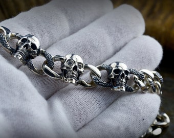 Handmade cuban chain bracelet with three Skulls, Memento Mori Urban Style Jewelry