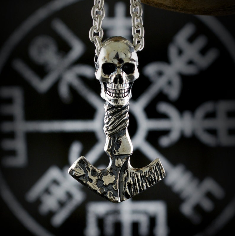 Viking pendant Mjolnir skull with hammered and oxidized textures, customizable Viking amulet image 3