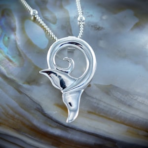 Sterlingzilveren hanger walvisstaart: Maori-amulet, oceaansieraden