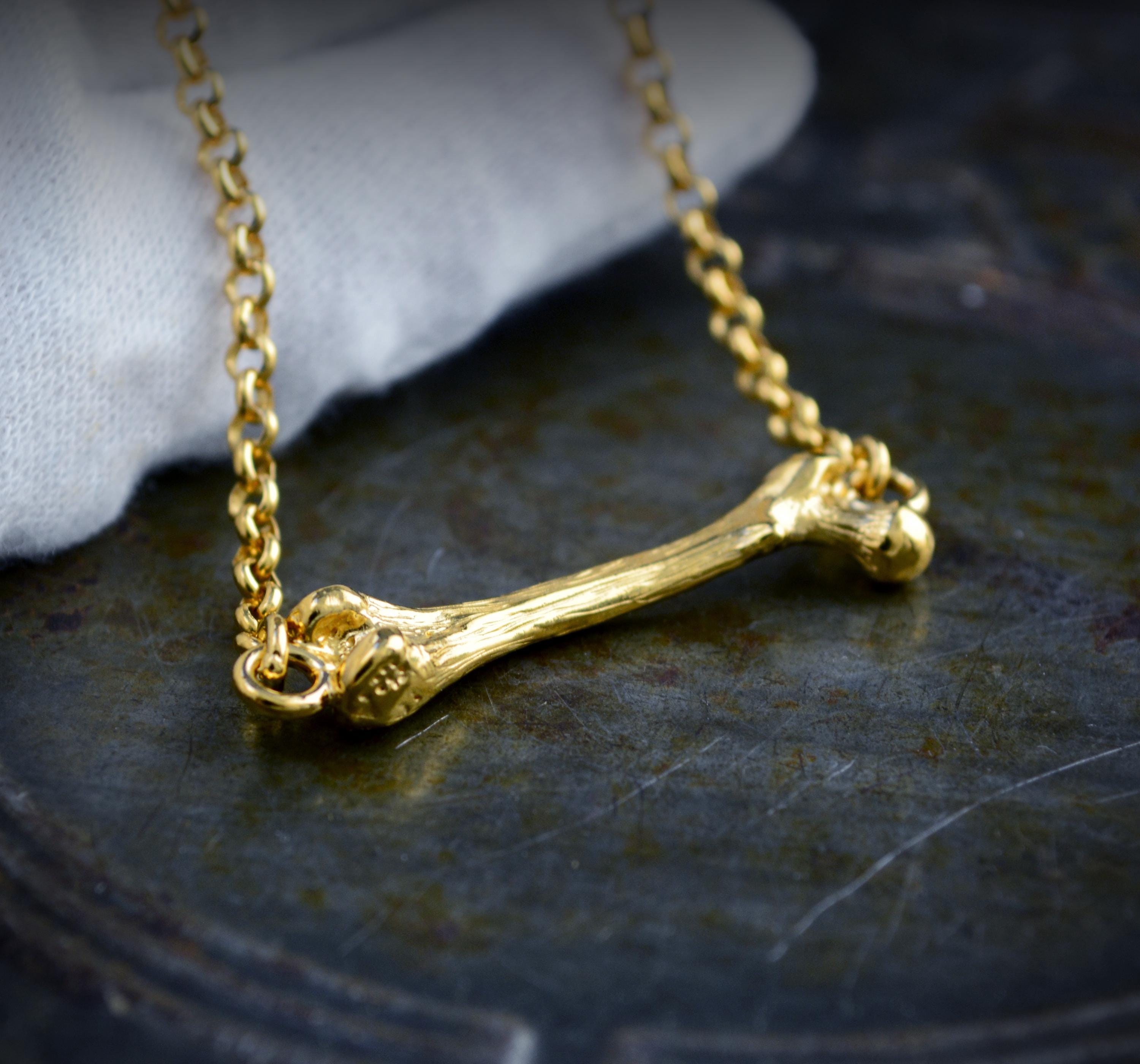 Zilveren dijbeenbeenketting: gotische statementsieraden