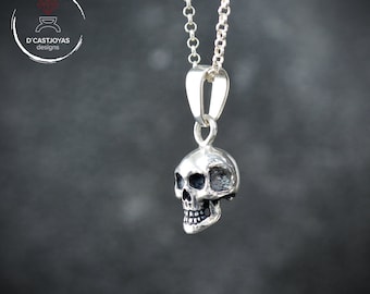 Silver small kull pendant, Memento mori, Cool Valentines gift