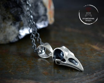 Small silver viking raven skull pendant, Skull bird