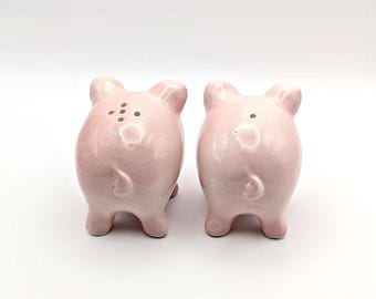 Vintage Pink Pig Salt and Pepper Shakers, Ceramic Farmhouse Kitchen Decor