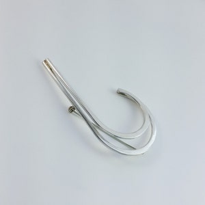 Vintage Taxco Sterling Silver Brooch: Modernist Curved Pin