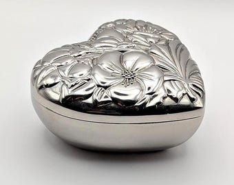 Caja para joyas vintage de plata con forma de corazón, diseño floral, chapada en plata, año 1994.