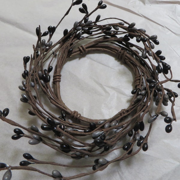 BLACK and GRAY PIP Berry  Jar Candle Ring