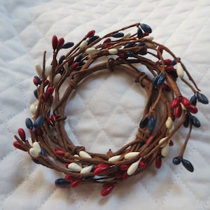 MEDIUM PATRIOTIC CANDLE Ring       Red White Blue Pip Berry Ring    Memorial Day Candle Ring