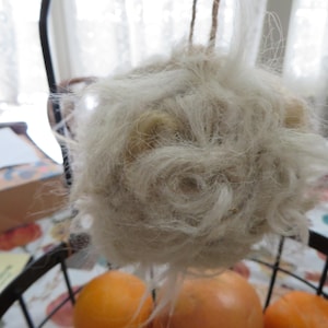 ALPACA GRAPEVINE SPHERE                     Filled with cotton and alpaca fur  Set of 2