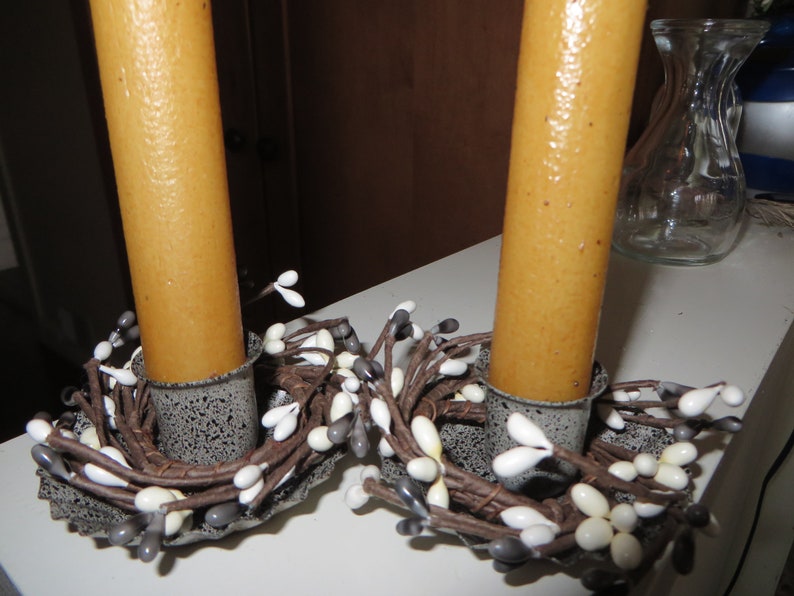GRUBBY TAPER L.E.D. Candles with holders and pip berry ring image 2