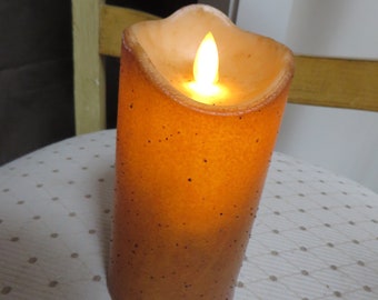 GRUBBY LED PILLAR Candle    Large Grubby Country Candle