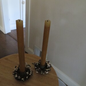 GRUBBY TAPER L.E.D. Candles with holders and pip berry ring image 9