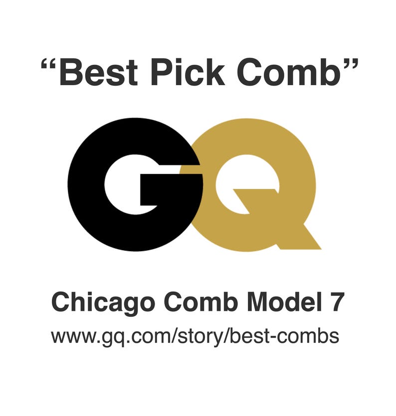 Może przedstawiać: Logo magazynu GQ w kolorze czarnym i złotym z tekstem "Best Pick Comb" i "Chicago Comb Model 7" oraz adresem strony internetowej "www.gq.com/story/best-combs".