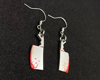 Bloedige slagersmes bedeloorbellen, schattige griezelige sieraden met Halloween-thema, punk edgy goth gothic spookachtige charmes, hypoallergene oorhaken