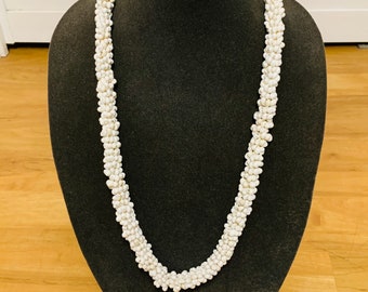 Hawaii White Mongo Shell Lei Necklace With Natural Kukui Nuts