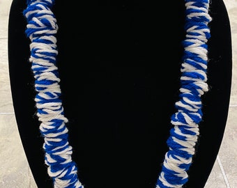 Hawaii Two Color Spiral Yarn Lei