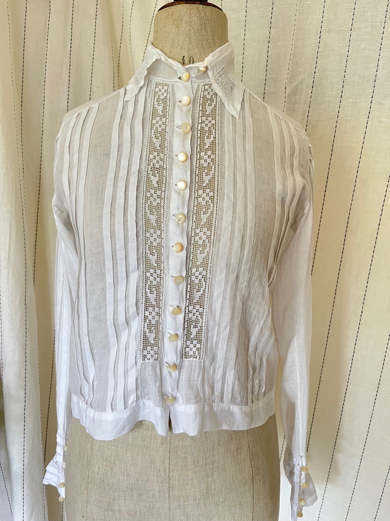 French antique Edwardian Victorian cotton lacy white blouse image 4