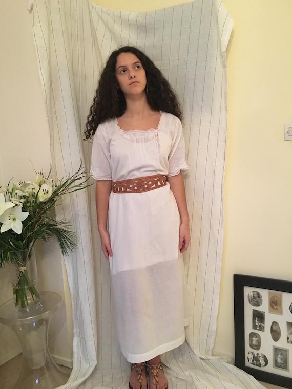 Antique Edwardian Victorian white cotton Lawn dres