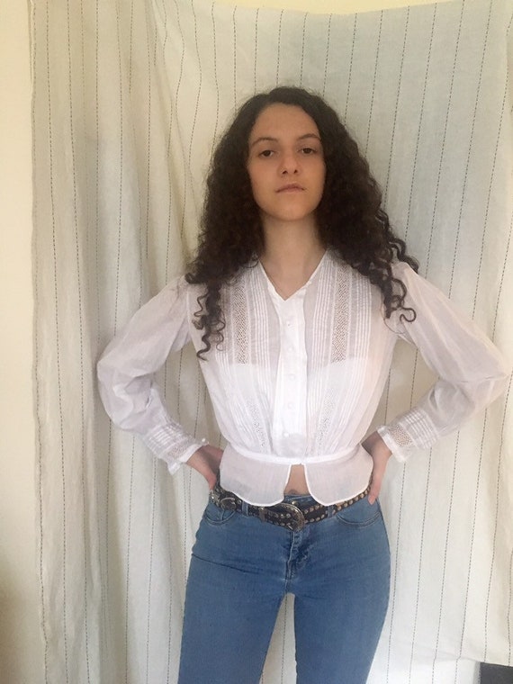 French antique edwardian victorian cotton lacy whi