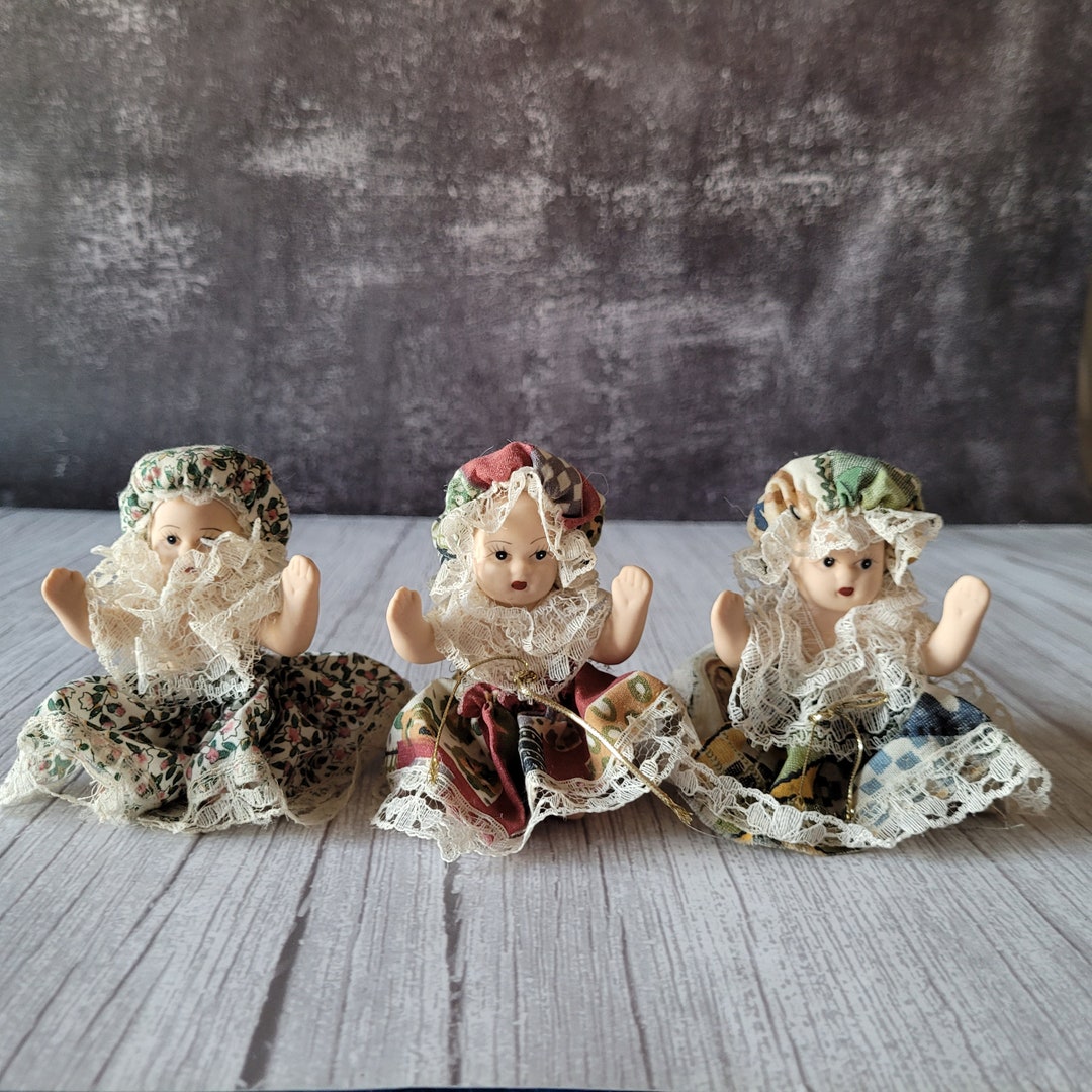 VINTAGE CERAMIC DOLLS Set of 3 Tabletop Sitting Baby Girl Etsy