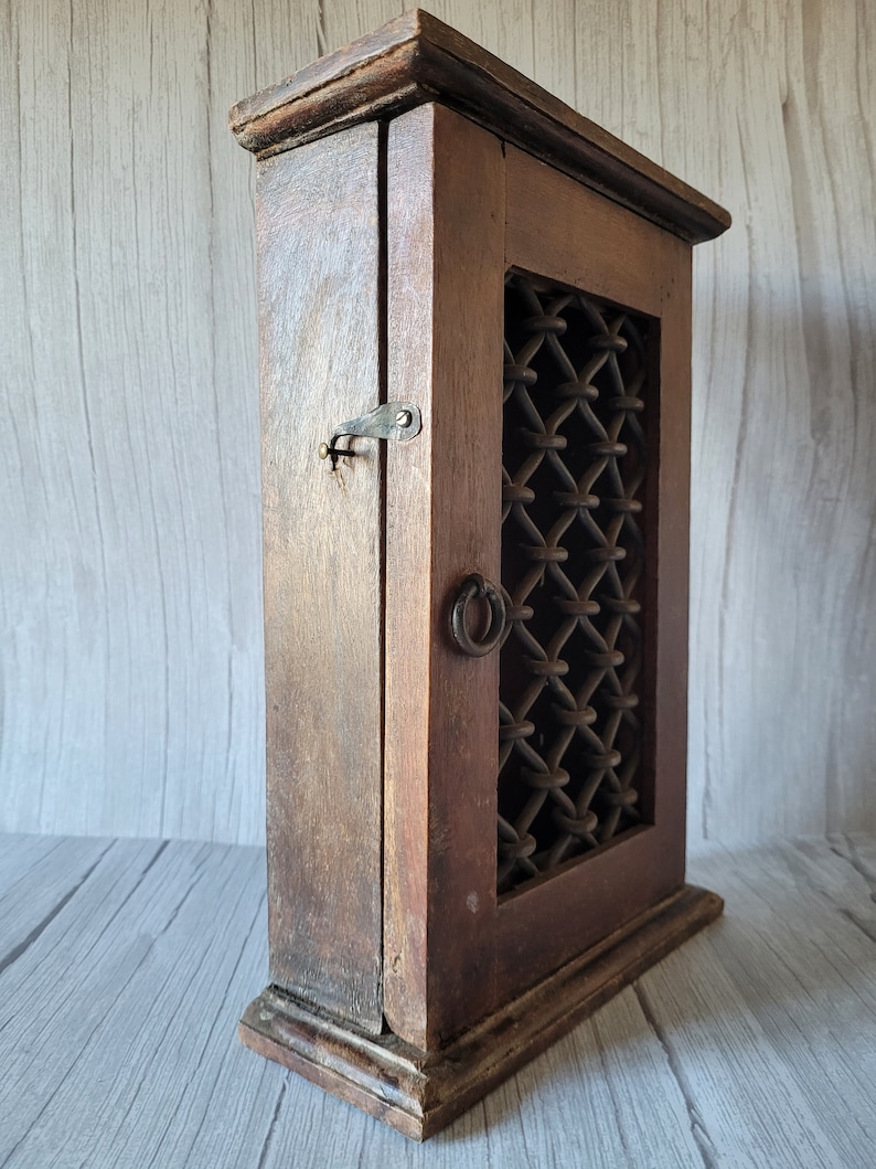 WALL KEY Organizer, 5 Hooks Wood Shelf, Handwrought Iron Door