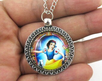Snow White necklace / snow white