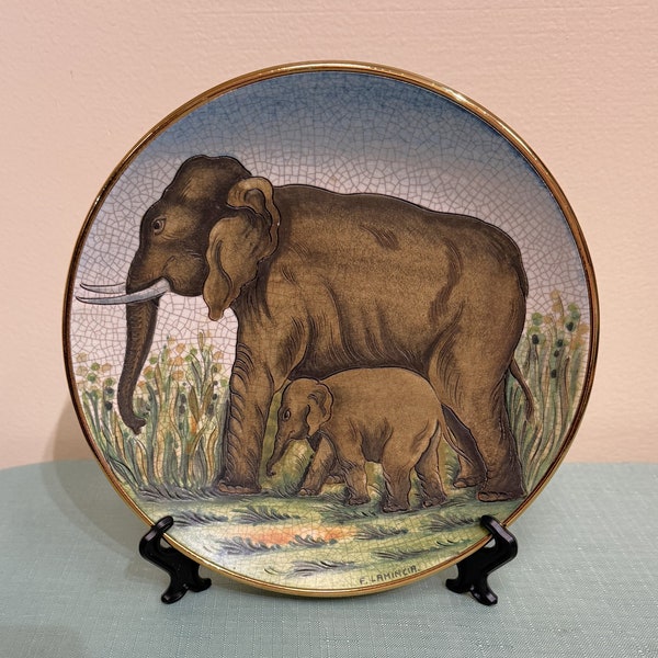 VINTAGE PLATE ELEPHANTS The Mother and Child Series Limited Edition Number 68