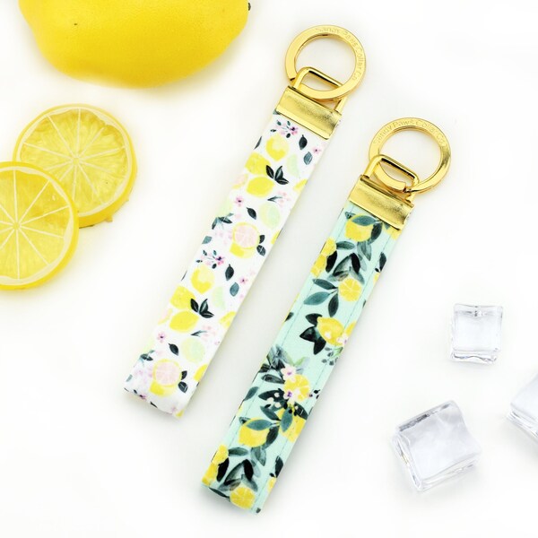 Lemonade Key Fob ~ Lemon Print Fabric Key Fob ~ Custom Key Fob ~ Lemon Print Lanyard - Sandy Paws Collar Co