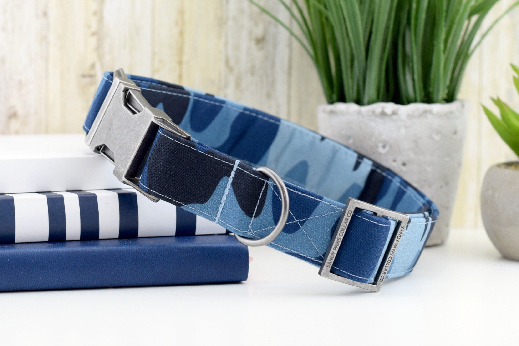 Blue camo collar 2025