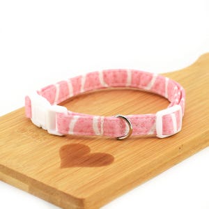 Heart Cake Stripe Valentine&#39;s Breakaway Cat Collar ~ Cat Collar ~ Plastic Quick Release Collar ~ Breakaway Collar ~Sandy Paws Collar Co®