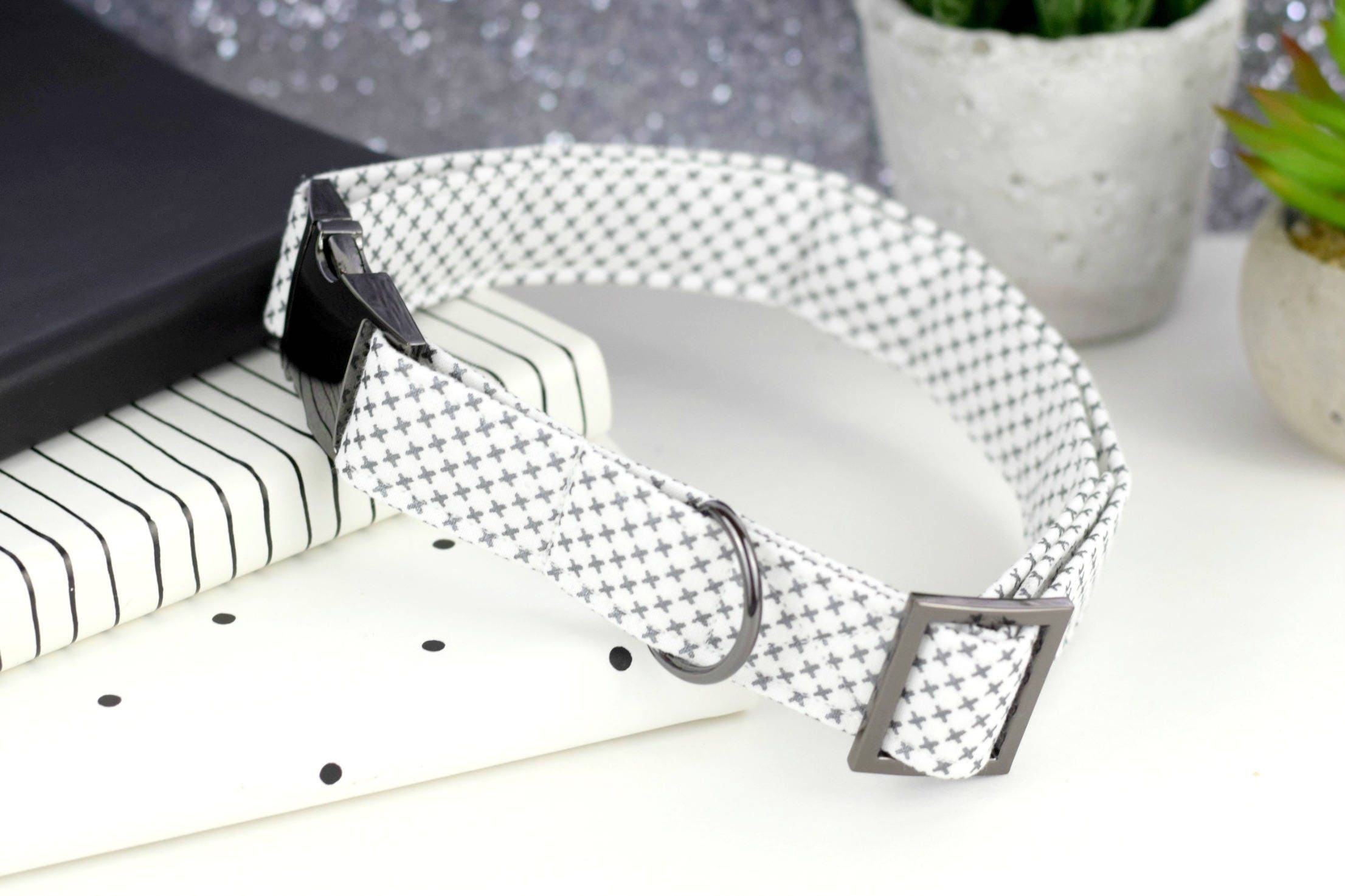 Gunmetal Kisses Dog Collar Metallic Gunmetal Print on White Etsy
