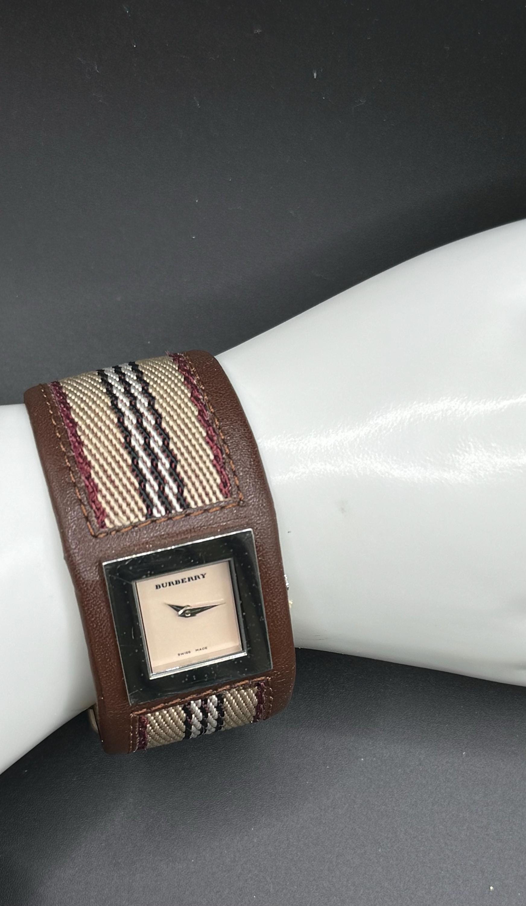 Burberry Watch - Etsy display picture 1