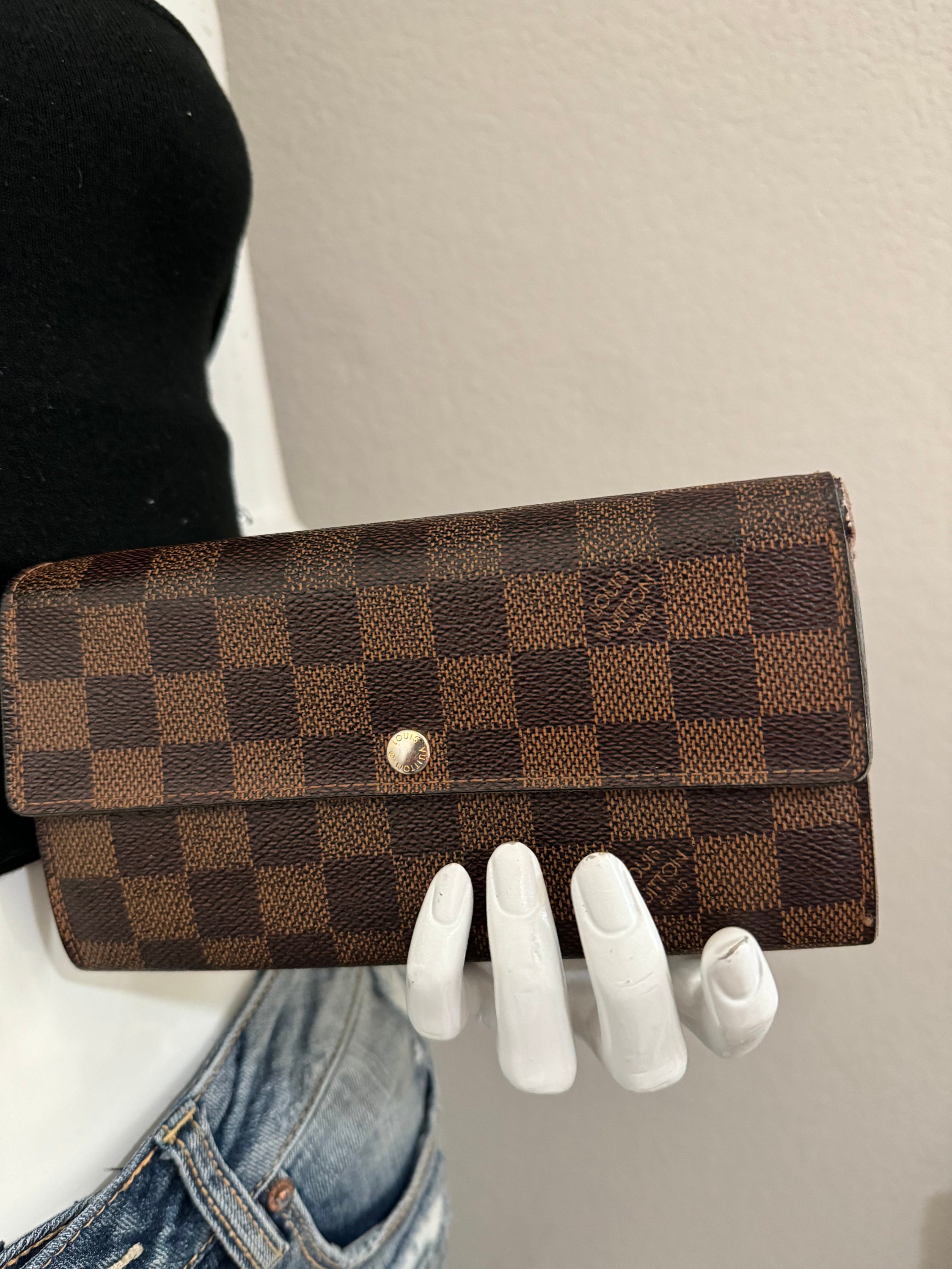 Auth Louis Vuitton Damier Wallet