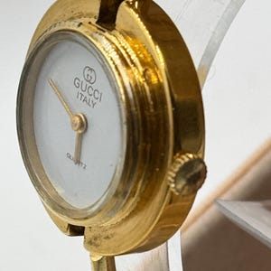 Authentic Gucci Watch with 7 Changeable Bezels