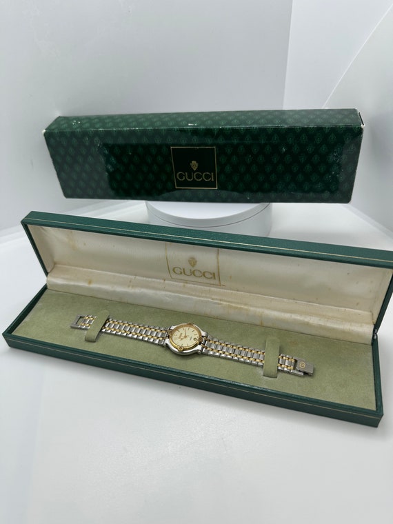 Authentic Gucci Date 9000L Watch