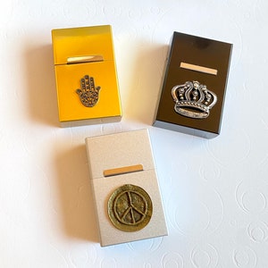 Personalized Cigarette Pack Holder, Cigarette Pack Cover, METAL CIGARETTE CASE, Men women cigarette case, Customized cigarette case