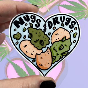 Nugs & Drogerie glänzend Vinyl wasserfest Aufkleber | Hochwertige Kunst Marihuana Gelenk Stoner Blatt Ganja Doobie Smoke High Huhn Nuggets Spaß
