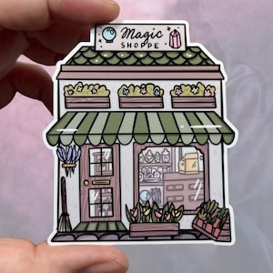 Magic Shoppe Storefront Mars 2024 Sticker Club Sticker résistant à l'eau en vinyle brillant | Art de haute qualité Sorcières Cristaux de sorcière Cristaux Lune