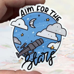 Aim for the Stars glänzender, wasserfester Vinyl-Aufkleber | Hochwertige Kunst Unikat Zelt Abenteuer Sterne Mond Teleskop Wolken Motivations Pos