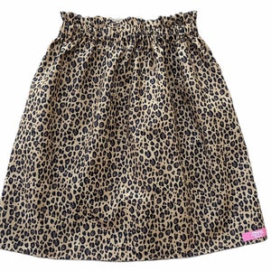 Falda de niña con estampado de leopardo hecha a mano: bolsa de papel para fiesta