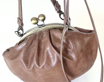 Leather Kiss Lock Handbag, Clutch Bag, Evening Bag, Classic Handbag, Handmade Crossbody Beige Color Small Purse Vintage Clutch Ready to Ship
