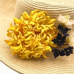 Silk Chrysanthemum, Flower Brooch, Silk Floral Headpiece, Handmade Brooch, Brooch Pin, Yellow Floral Brooch, Gift, Ready to Ship