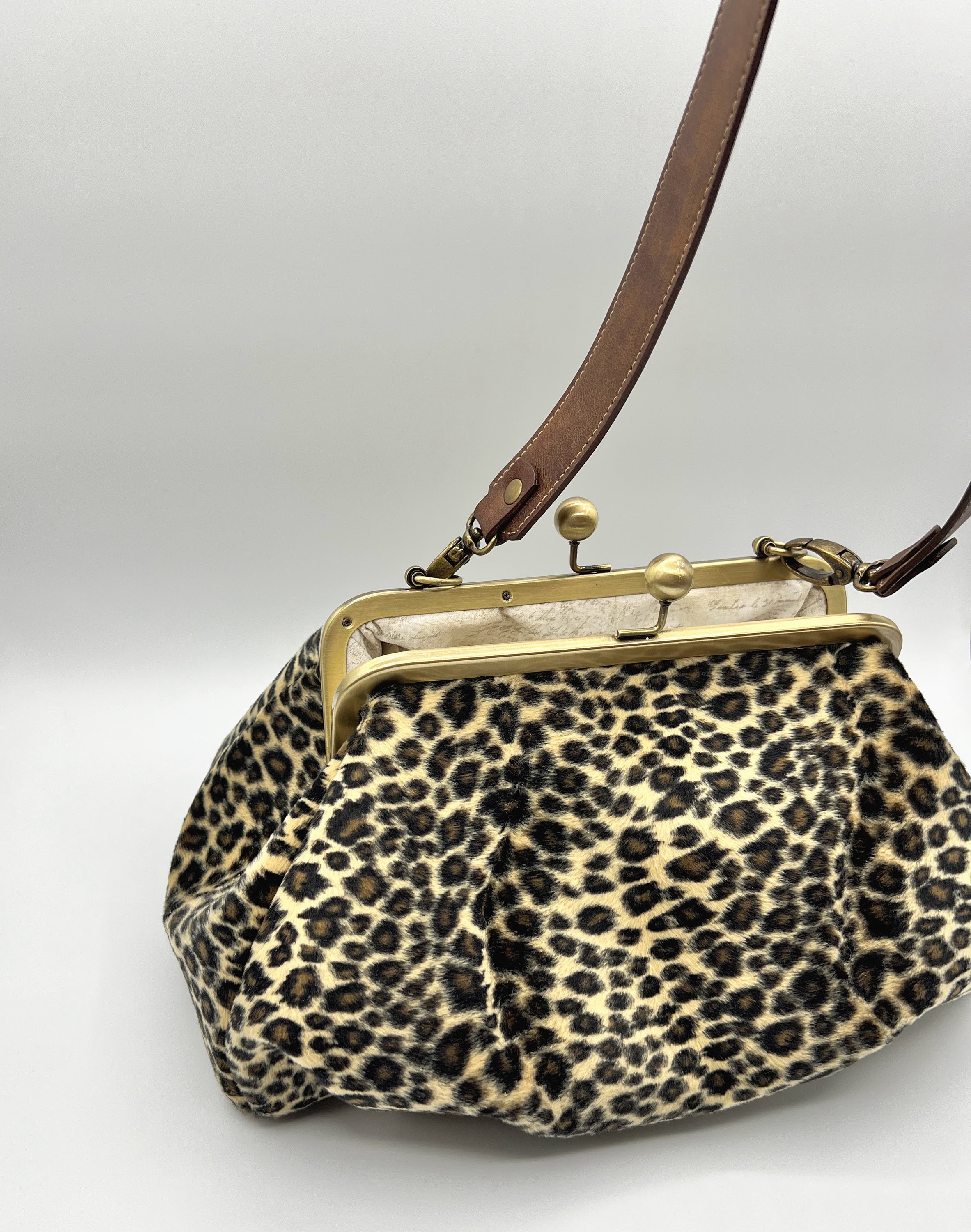 Vintage 80s Leopard Velvet CROSSOVER Optional Bag/purse
