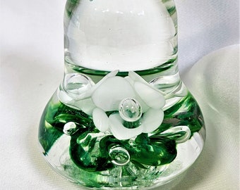 Joe St Clair Glass Paperweight White Green Flowers Bell Shape VINTAGE Mid Century Modern
