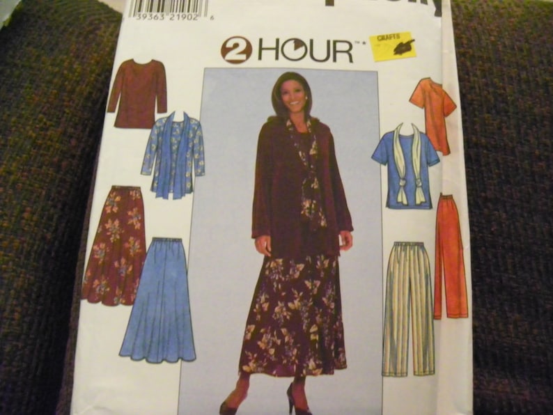 Simplicity 8226 Misses/' Top Pants and Scarf Sewing Pattern Skirt