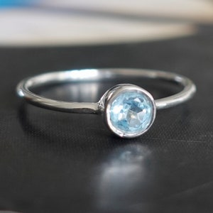 Dainty Blue Topaz Ring, Facetted Round Stacking Ring, 925 Silver Engagement Ring, November Birthstone, Blue Gemstone, Mistry Gems, R21BT