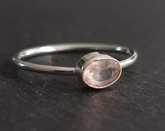 Dainty Rose Quartz Stacking Ring, Facetted Horizontal Oval 925 Sterling Silver Ring, Pale Pink Gemstone, Engagement Ring, Mistry Gems,R151RQ
