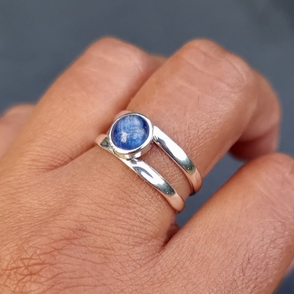 Himalayan Blue Kyanite Ring, 925 Sterling Silver, Round Gemstone Jewellery, Handmade Engagement Ring, Mistry Gems, R22K